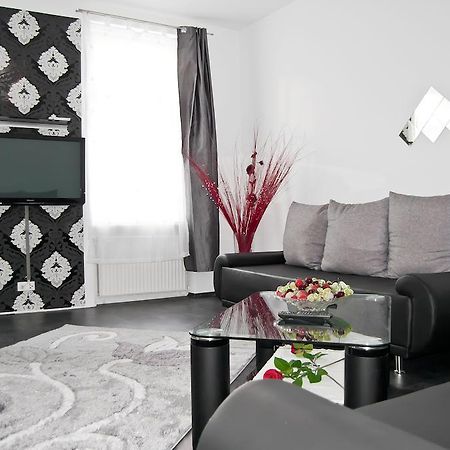 Royal Resort Apartments Westbahnhof Bécs Szoba fotó