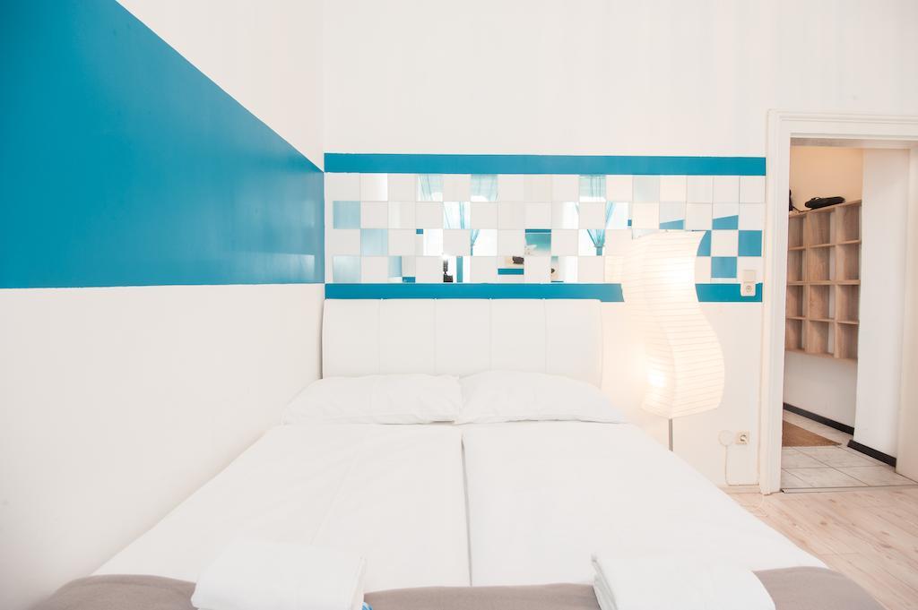 Royal Resort Apartments Westbahnhof Bécs Szoba fotó