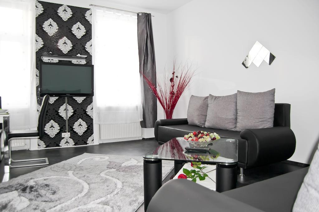 Royal Resort Apartments Westbahnhof Bécs Szoba fotó