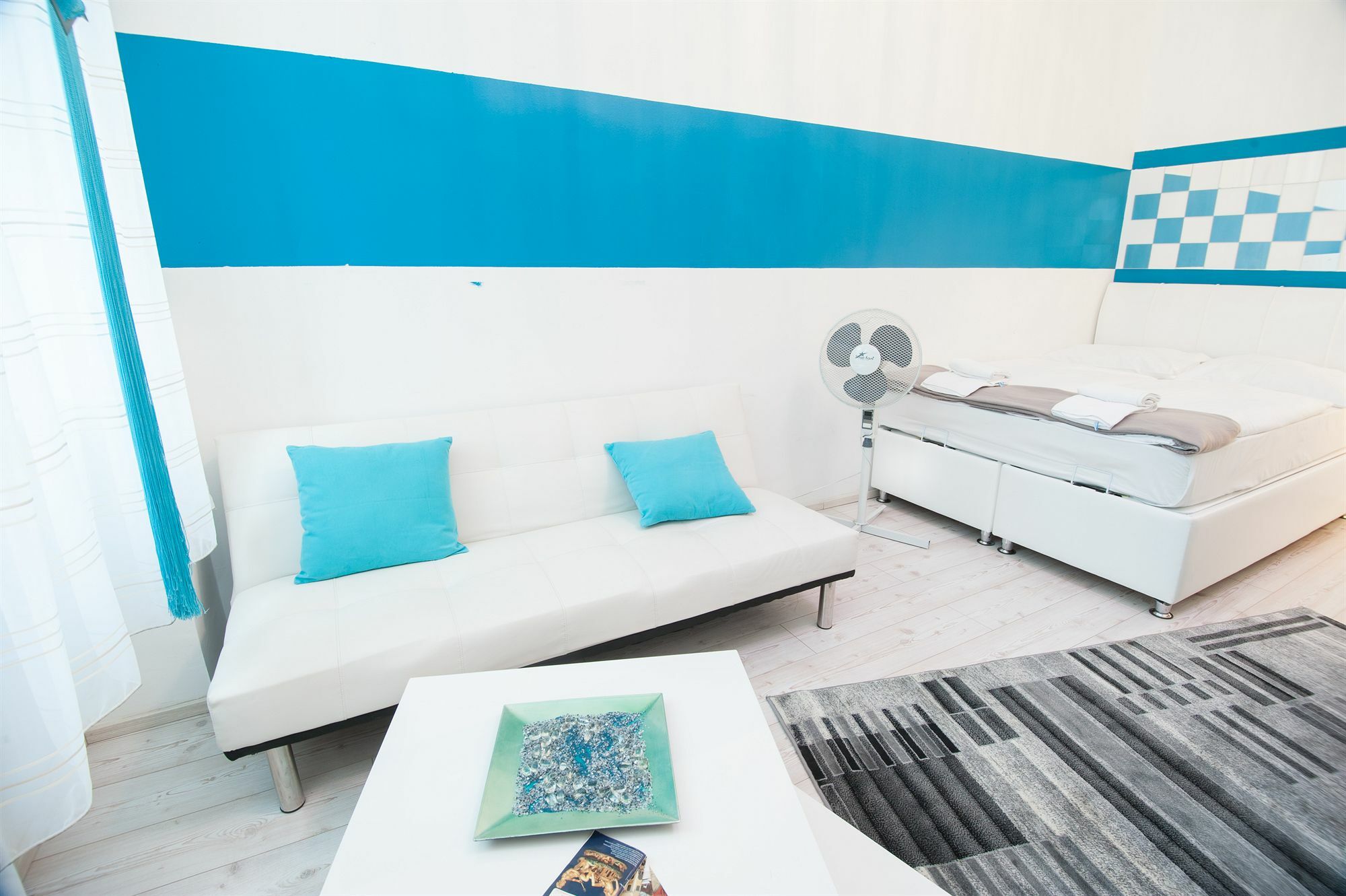 Royal Resort Apartments Westbahnhof Bécs Kültér fotó