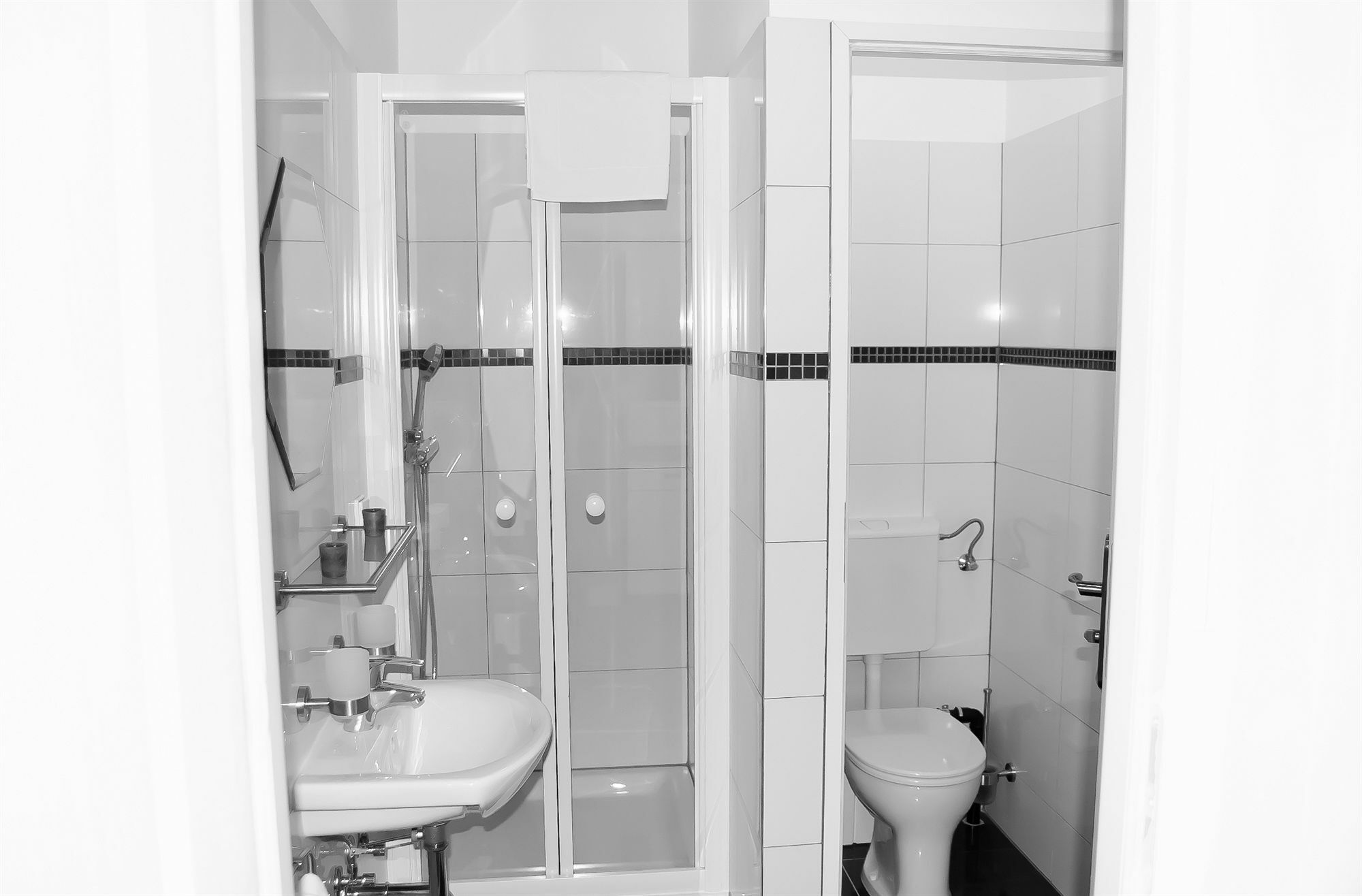 Royal Resort Apartments Westbahnhof Bécs Kültér fotó