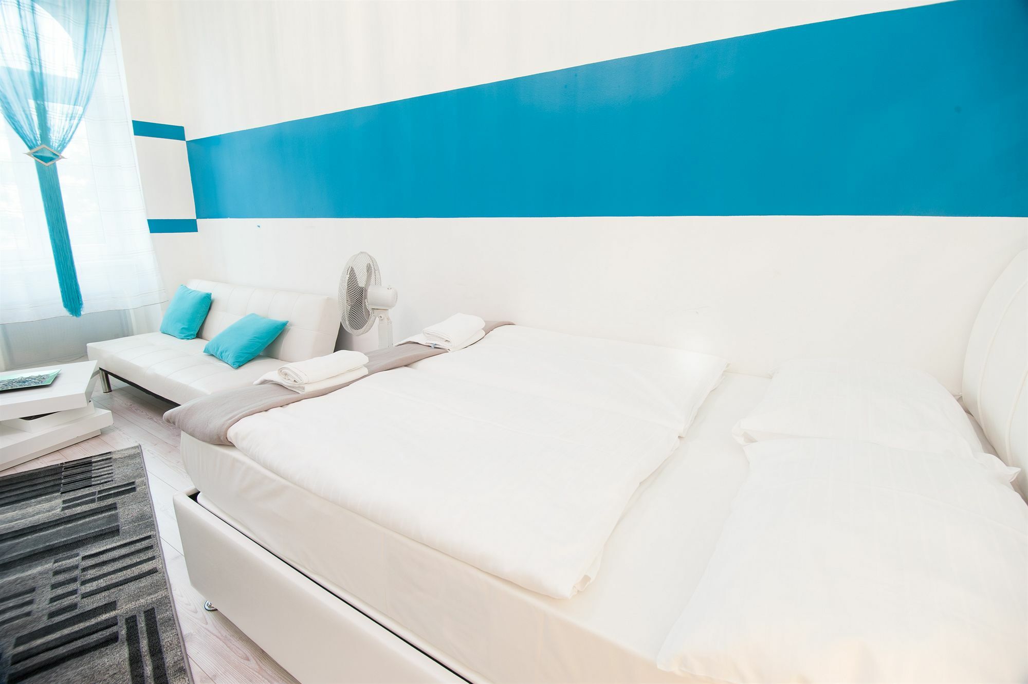 Royal Resort Apartments Westbahnhof Bécs Kültér fotó
